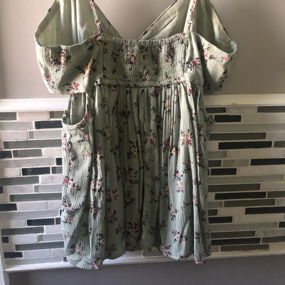 Tank - Picture 2 of 2